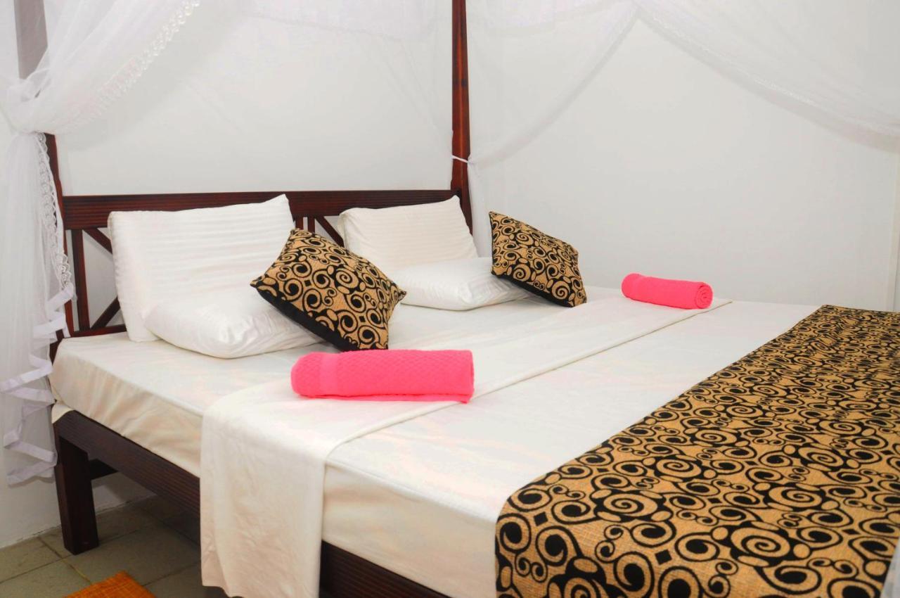 Deutsch Lanka Hotel Telwatta Kültér fotó